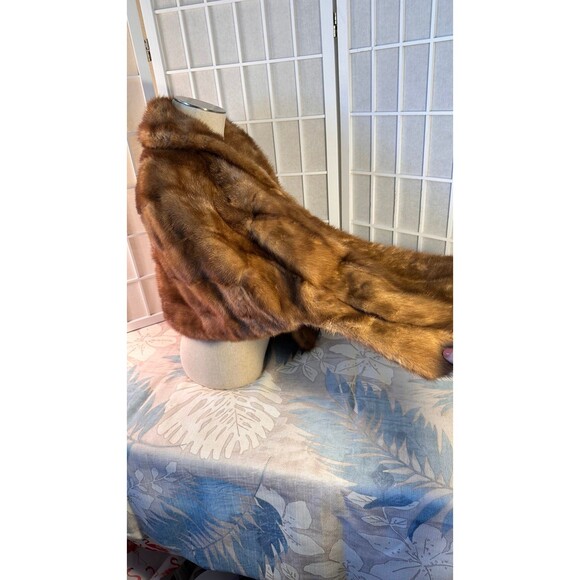 Mink Fur Wrap/ Shawl - Picture 3 of 13